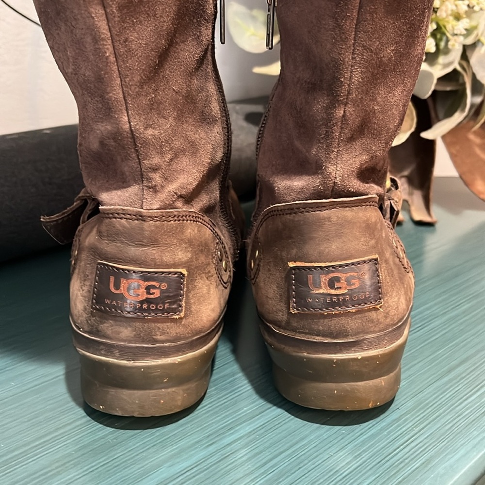 UGG Thomsen Tall Boots Brown Leather Suede - Picture 9 of 11